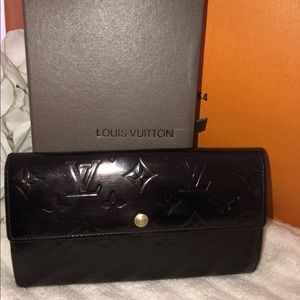 Louis Vuitton Vernis Portefeuille Sarah Wallet